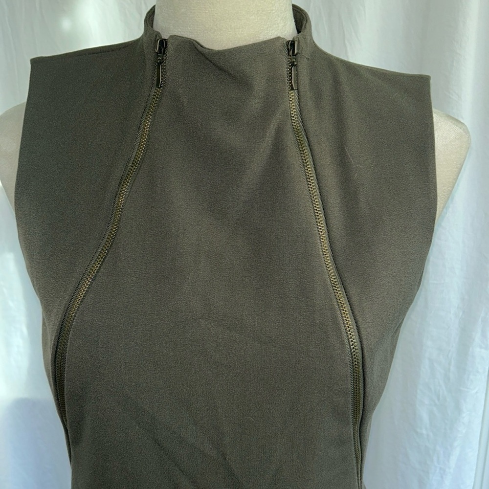 Unique deep Green/Brown Zipper Dress: Size 4 - Picture 2 of 8